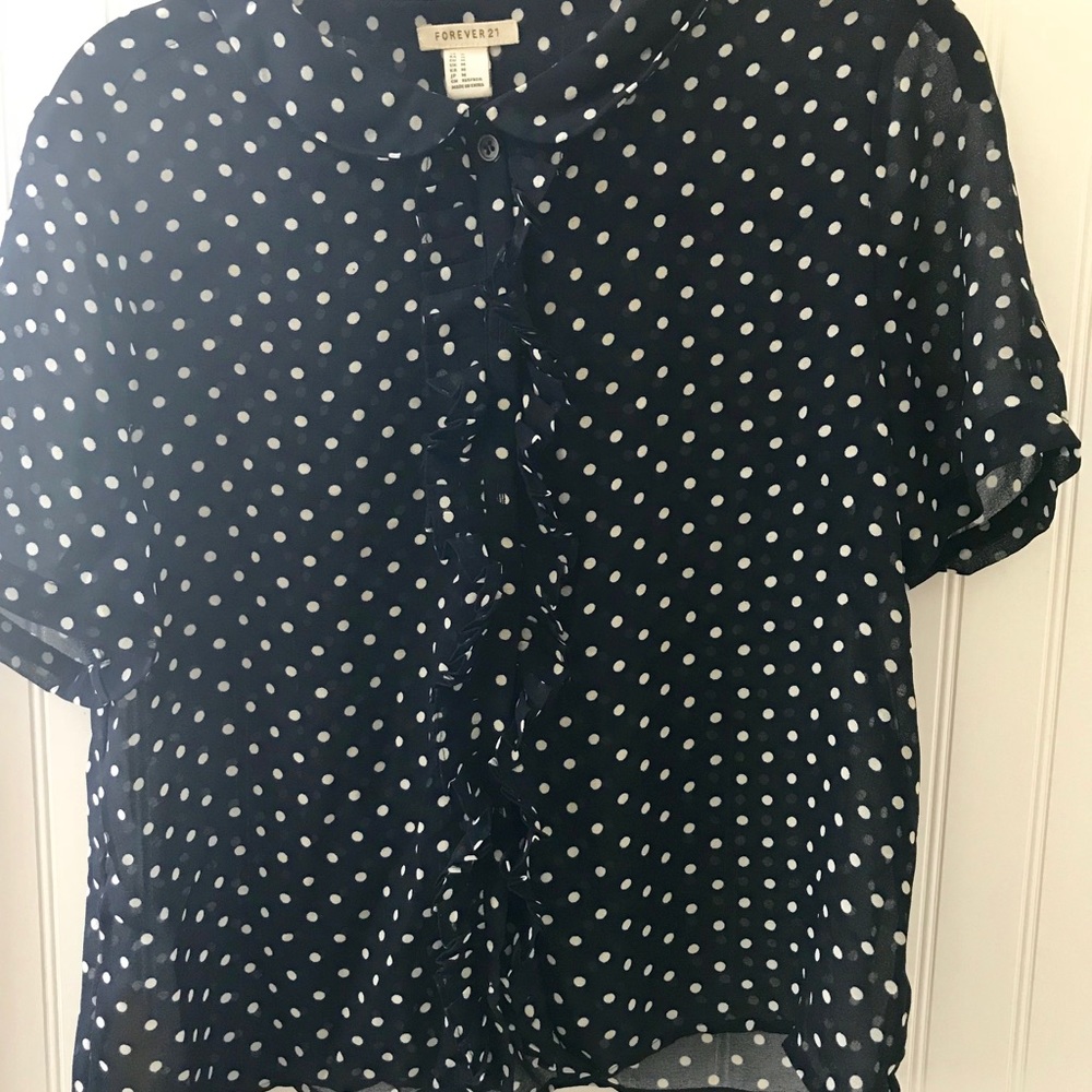 Short-sleeve Button-down